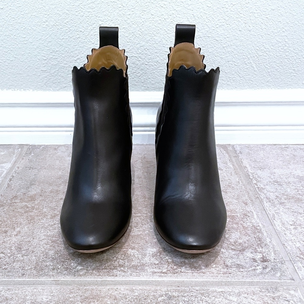 Chloé scalloped leather black Chelsea ankle boots booties - Size 7.5 - Picture 2 of 8
